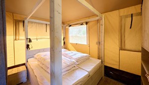Safarizelt Cottage, Schlafzimmer Eltern