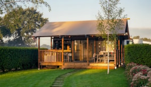 Safarizelt&nbsp;Forest Lodge mit Badezimmer
