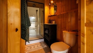 Safarizelt&nbsp;Forest Lodge -&nbsp;Badezimmer